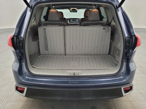 Used 2019 Toyota Highlander Limited image 29