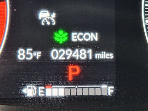 Certified 2024 Honda Pilot TrailSport image 30