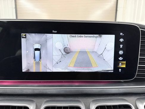Used 2022 Mercedes-Benz GLS 450 4MATIC image 21