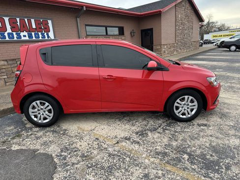Used 2020 Chevrolet Sonic LT image 10