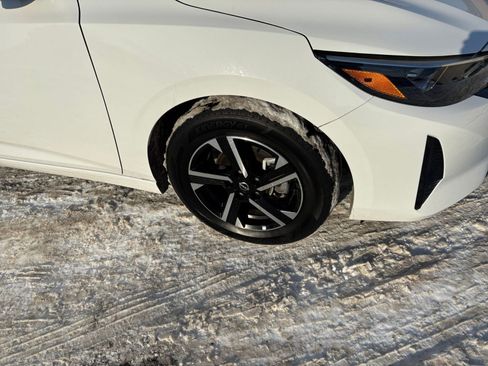 Used 2025 Nissan Sentra SV image 29