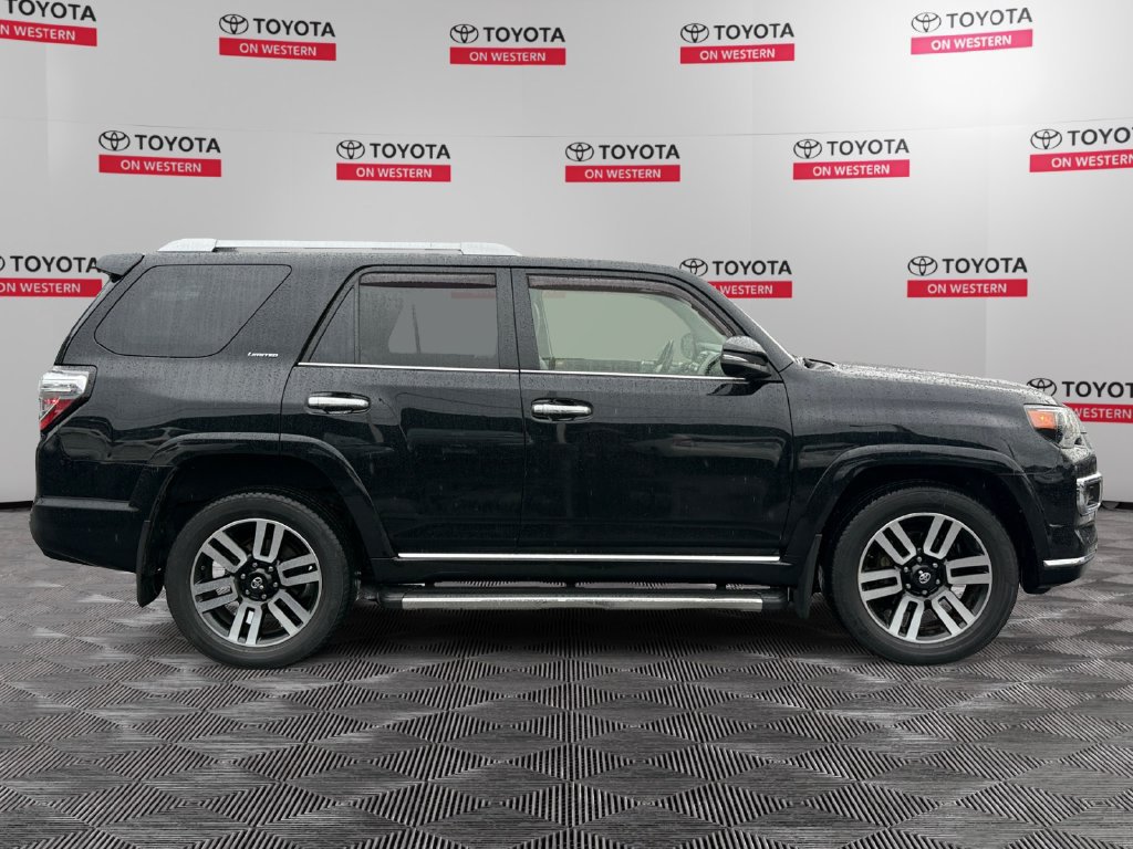 Used 2017 Toyota 4Runner Limited AWD/4WD image 4