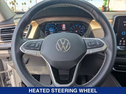 Certified 2026 Volkswagen Atlas SE w/ Panoramic Sunroof Package FWD image 14