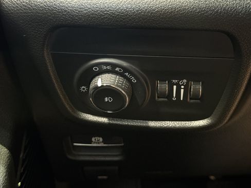 Used 2023 Jeep Grand Cherokee L Overland AWD/4WD image 33
