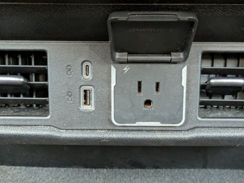 Used 2023 Chevrolet Silverado 1500 LT w/ Protection Package image 9