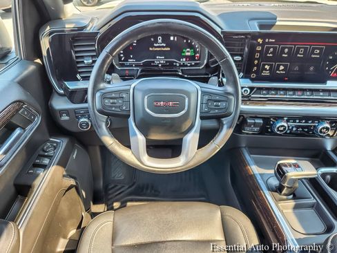 Certified 2022 GMC Sierra 1500 Elevation w/ Elevation Premium Package AWD/4WD image 11
