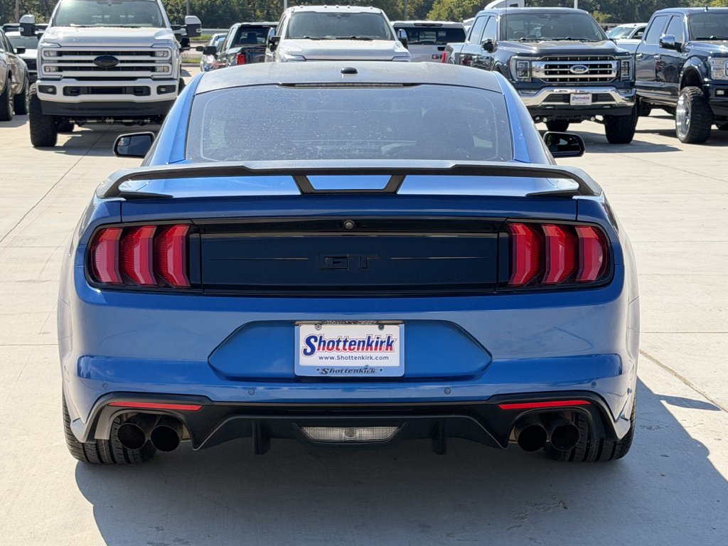 Used 2018 Ford Mustang GT Premium w/ GT Performance Package RWD image 5