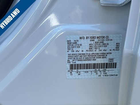 New 2025 Ford Maverick Lariat w/ Black Appearance Package image 28