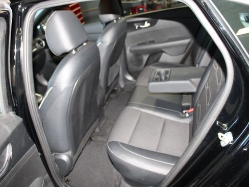 Used 2023 Kia Forte GT-Line FWD image 10