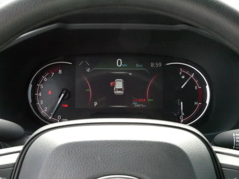 Certified 2025 Toyota RAV4 XLE AWD/4WD image 21
