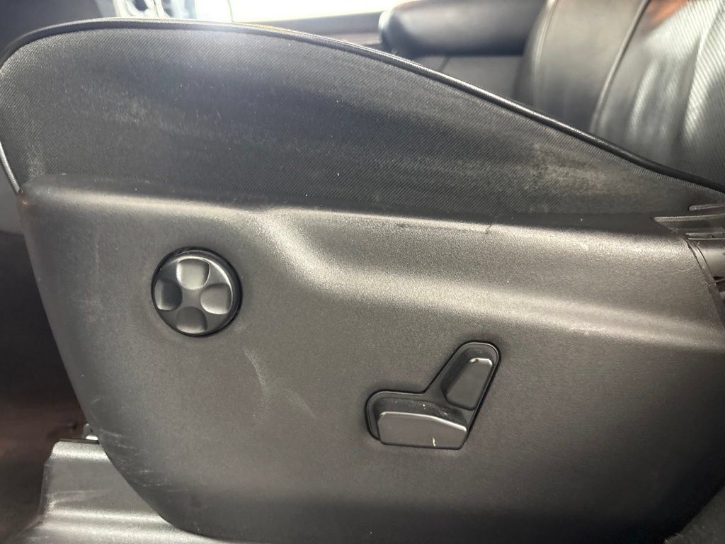 Used 2018 Jeep Grand Cherokee High Altitude RWD image 23