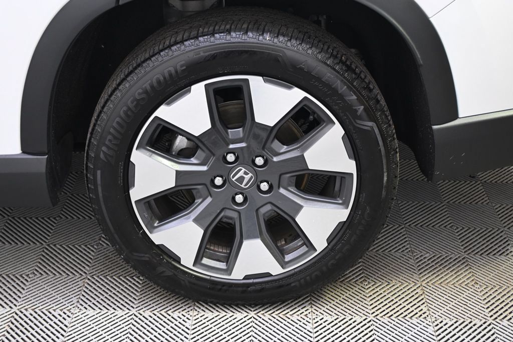 Used 2026 Honda Pilot Elite image 20