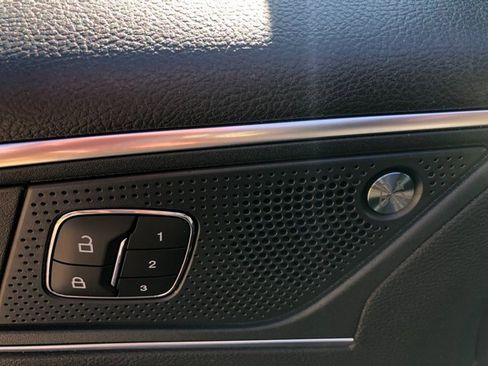 Used 2024 Ford Edge Titanium image 15