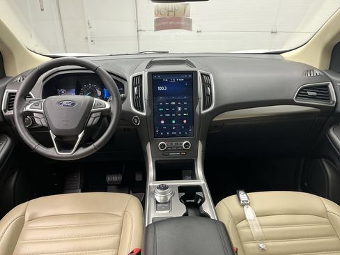 Certified 2024 Ford Edge SEL w/ Convenience Package AWD/4WD image 16
