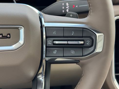 New 2025 GMC Yukon XL Denali w/ Denali Reserve Package image 30