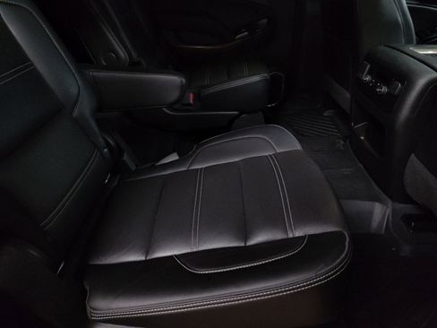 Used 2020 GMC Yukon Denali w/ Denali Premium Package image 26