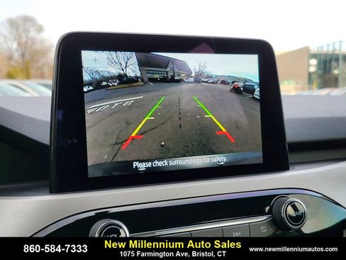 Used 2022 Ford Escape SE w/ Cold Weather Package image 20