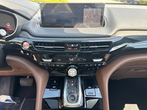 Used 2023 Acura MDX w/ Advance Package AWD/4WD image 29