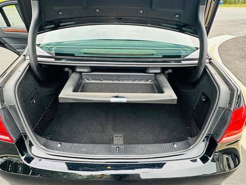 Used 2014 Mercedes-Benz E 350 4MATIC Sedan image 16
