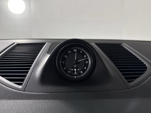 Certified 2024 Porsche Macan S w/ Premium Plus Package AWD/4WD image 28