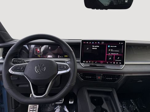 New 2026 Volkswagen Tiguan SE R-Line image 12