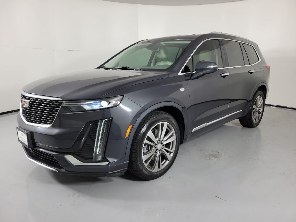 Used 2021 Cadillac XT6 Premium Luxury FWD image 3