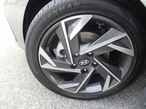 Used 2024 Hyundai Elantra Limited FWD image 44