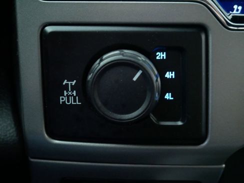 Used 2022 Ford F350 Lariat w/ Tremor Off-Road Package AWD/4WD image 32
