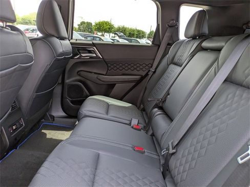 New 2025 Mitsubishi Outlander SEL Black Edition image 17
