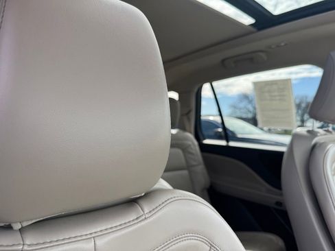Used 2021 Lincoln Aviator Reserve w/ Equipment Group 201A image 31