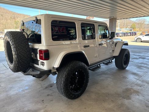 Used 2019 Jeep Wrangler Unlimited Rubicon image 4