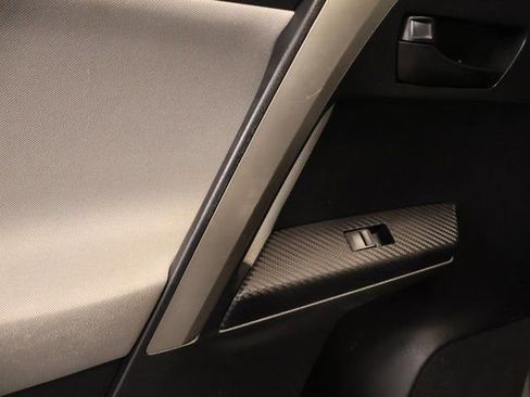 Used 2014 Toyota RAV4 LE image 25