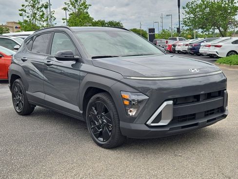 Used 2026 Hyundai Kona SEL Sport FWD image 3