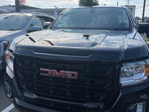 Used 2022 GMC Canyon Elevation w/ Elevation Premium Package AWD/4WD image 1