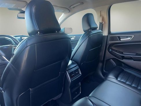 Used 2023 Ford Edge SEL image 24