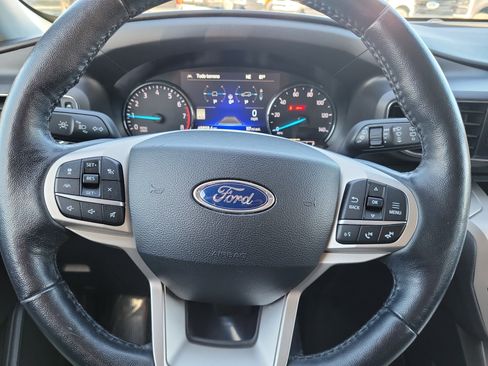 Used 2022 Ford Explorer XLT w/ Equipment Group 202A image 15