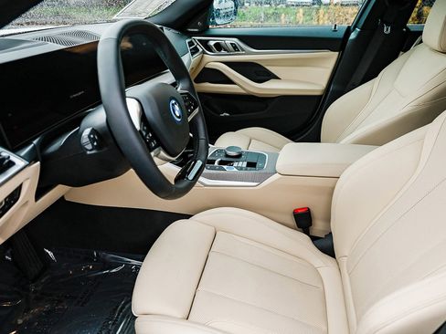 Used 2025 BMW i4 eDrive40 w/ Premium Package image 19