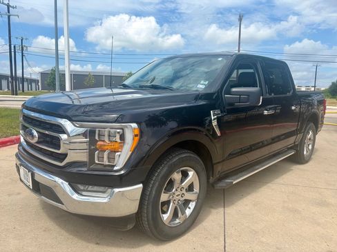 Used 2023 Ford F150 XLT w/ Equipment Group 302A High RWD image 9