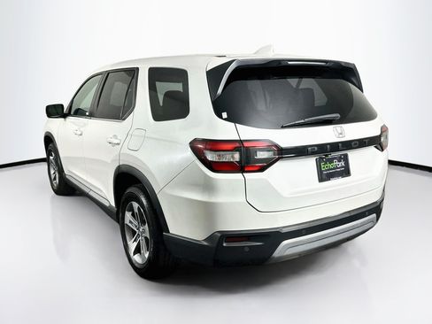 Used 2025 Honda Pilot EX-L image 5