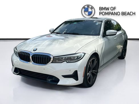 Used 2021 BMW 330i Sedan w/ Convenience Package RWD image 3