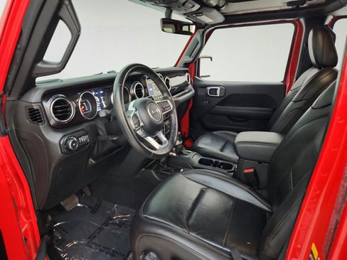 Used 2021 Jeep Wrangler Unlimited Sahara AWD/4WD image 16