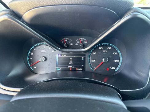 Used 2017 Chevrolet Colorado LT image 36