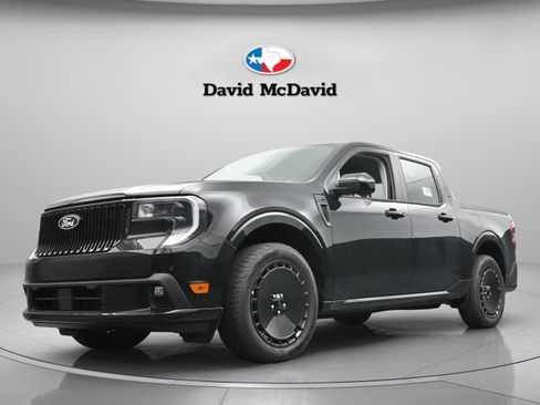 New 2025 Ford Maverick Lobo image 2