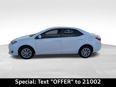 Used 2018 Toyota Corolla LE image 7