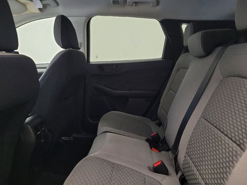 Used 2022 Ford Escape SE image 18