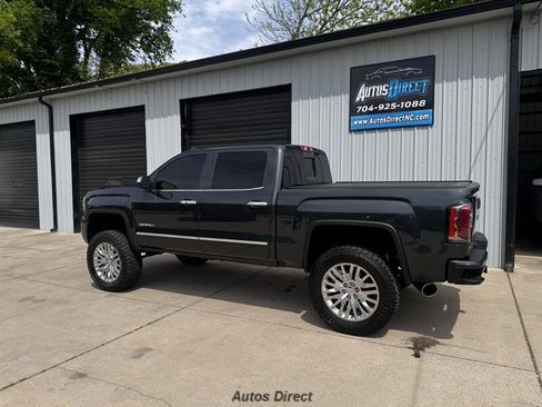 Used 2017 GMC Sierra 1500 Denali w/ Denali Ultimate Package image 10