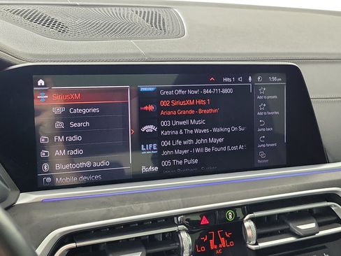 Used 2023 BMW X5 xDrive40i w/ M Sport Package AWD/4WD image 19