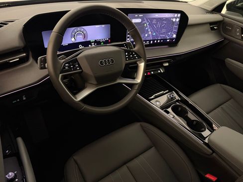 New 2026 Audi Q3 quattro 2.0T AWD/4WD image 4