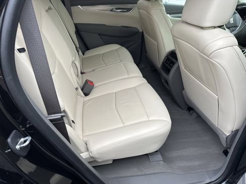 Used 2021 Cadillac XT5 Premium Luxury image 10