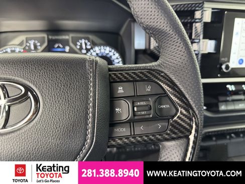 Used 2025 Toyota Tundra SR5 w/ SR5 Premium Package AWD/4WD image 27